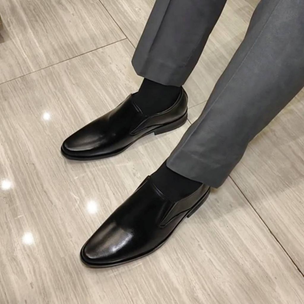 The dragon shoes รองเท้าคัทชูหัวแหลมเรียบ รุ่นLL ทรงสวยเก็บรูปเท้า หนังวัวแท้ หนังนิ่มมัน พื้นเย็บ - รูปที่ 5