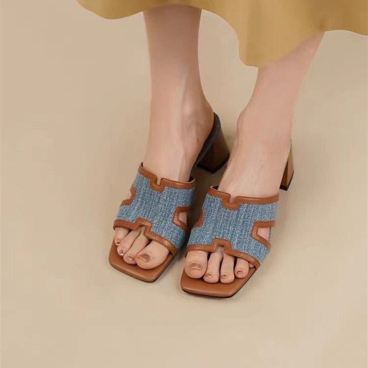 Shoes i amm **สินค้าพร้อมส่งจากนครนายก** UN60 รองเท้าส้นสูง สวมหน้าH แต่งผ้ายีนส์