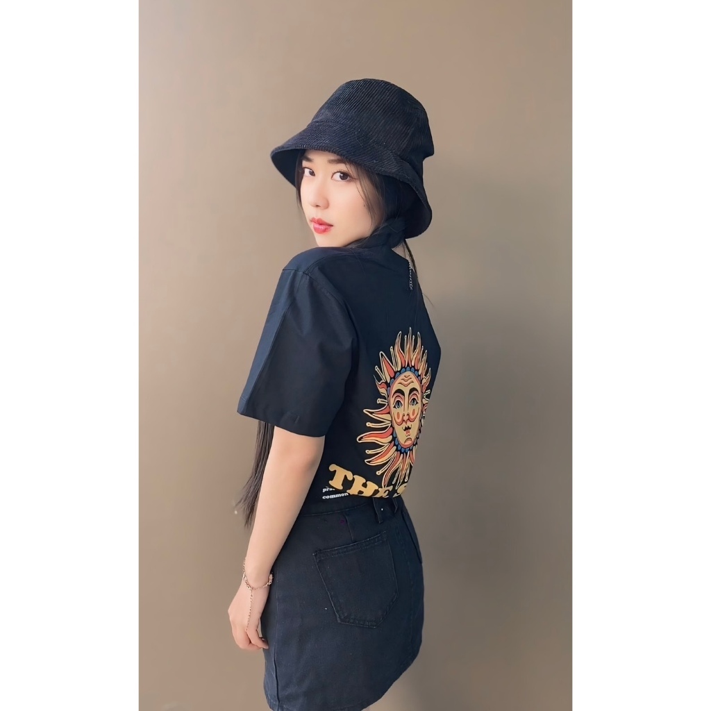 เสื้อยืด Cotton100% THE SUN - เทคนิคซิลค์สกรีน สีจมลงเนื้อผ้าติดแน่นทนนาน