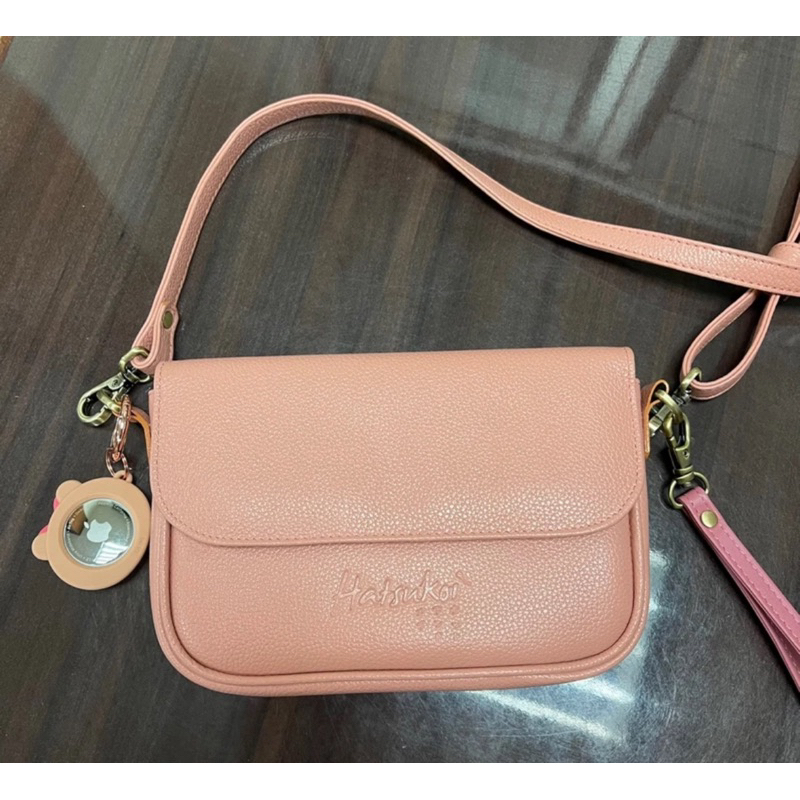 กระเป๋า Hatsukoi รุ่น Candy กระเป๋าหนังวัวแท้ มือสอง**