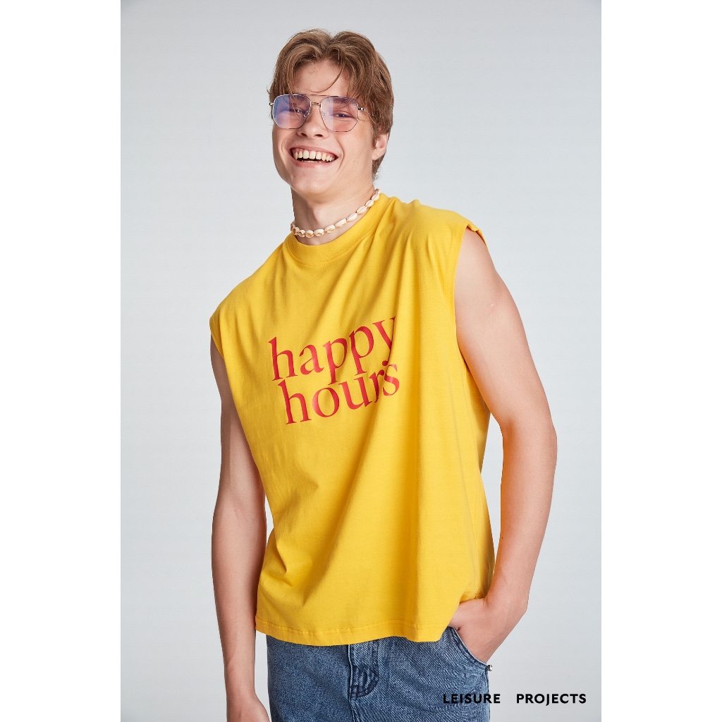 (Leisure Projects) happy hours SLEEVELESS TEE เสื้อเเขนกุดทรงOVERSIZE ไหล่ตก ผ้า cotton พิมพ์ลายgraphic ที่หน้าอก 100%