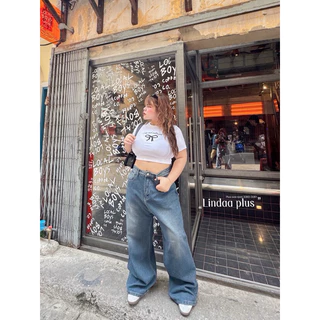LindaaPlus--“𝑩𝒖𝒈𝒈𝒚 𝑱𝒆𝒂𝒏𝒔”สาวอวบอ้วนใส่ได้ ✨กางเกงยีนส์ขากระบอกใหญ่พิเศษ เอวสูง ไม่รั้งเป้า