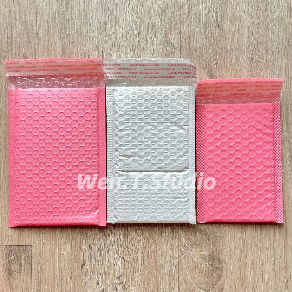 พร้อมส่ง ซองกันกระเเทก ซองบับเบิ้ล 10 ใบ ถุงไปรษณีย์กันกระแทก ฝากาว ขนาด 13x18+4 (สีชมพู่) กทมส่งด่วนได้แล้วค่ะ!!