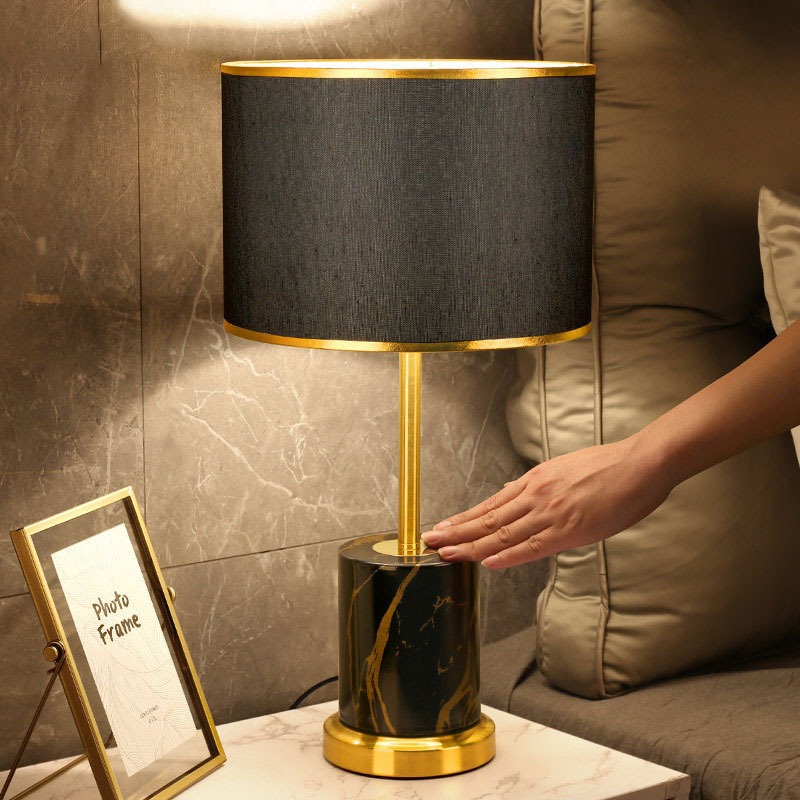 โคมไฟตั้งโต๊ะ ฐานหินลายอ่อน Oriental Design LED Luxury โคมไฟหัวเตียง ตกแต่งบ้าน สไตล์นอร์ดิก