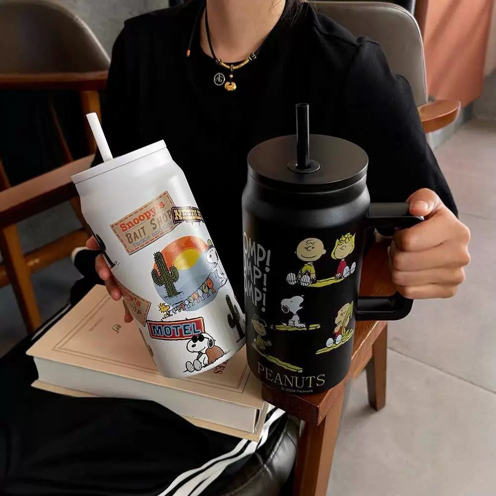 snoopy ถ้วยฉนวน, สแตนเลส 1500ml ถ้วยสูญญากาศ, เครื่องดื่มความจุขนาดใหญ่ แก้วน้ําการ์ตูนของขวัญวันเกิด