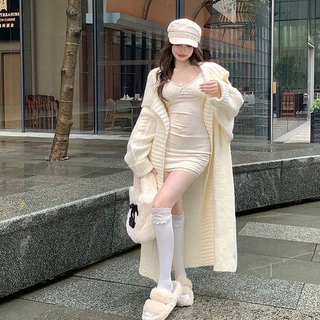 เดรสลูกไม้สายเดี่ยว มีบราในตัว คอวีแต่งลูกไม้ขอบอกติดและชายผ้า สีพื้นมินิมอล ชุดนอนไม่ได้นอน #8032