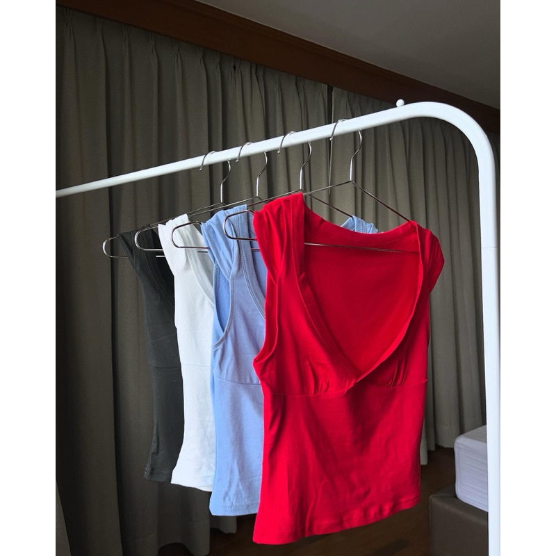 พร้อมส่งPraphatsara เสื้อยืดสีพื้น ผ้านุ่ม ใส่eสบาย ถ่ายจากสินค้าจริง Clothing