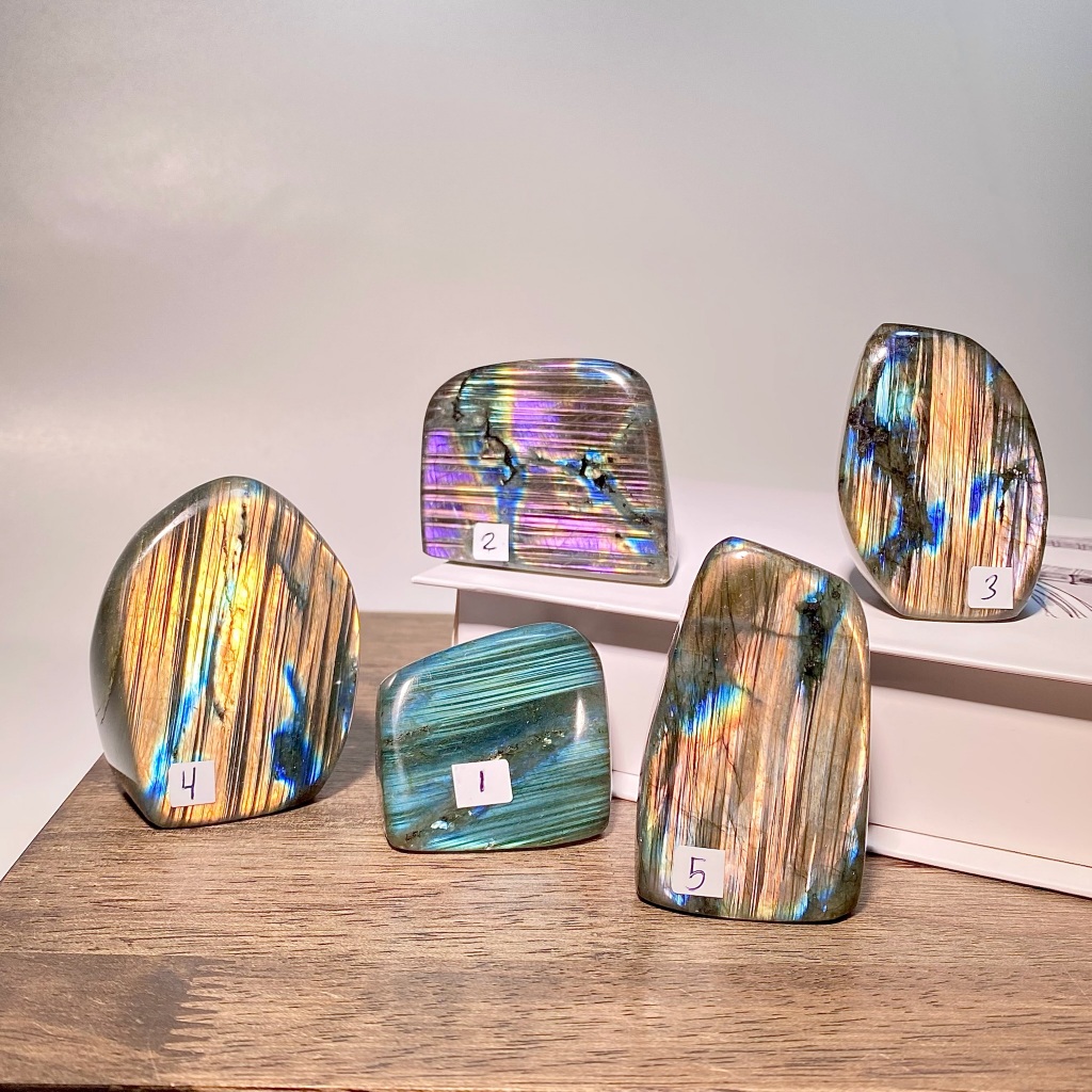 High Grade ✨ Labradorite "ลาบราโดไรท์" ขัดมัน Lot#2