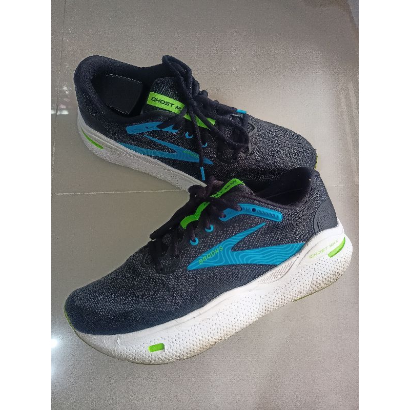 Brooks Ghost max รองเท้าวิ่ง ไซด์ 27cm EU42.5 รองเท้ามือสอง ของแท้ 100%