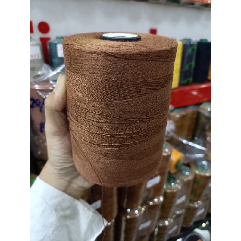 โล๊ะ ๆ ด้ายเส้นใหญ่เบอร์20/3 (สีน้ำตาลแดง) ม้วนใหญ่มาก