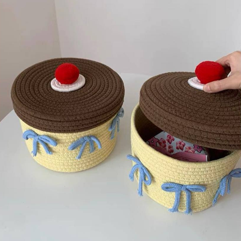 (พร้อมส่ง ) Cupcake storage bucket ตะกร้าถักไหมพรมเก็บของ มีฝาปิด ทรงน่ารักมาก