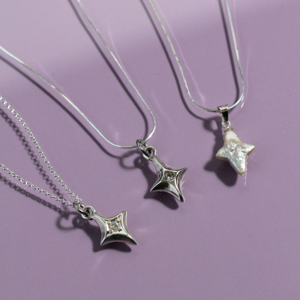 Mad Creation Club - Cosmic North Star Necklace สร้อยเงินแท้ 925 จี้เงินแท้ มุกน้ำจืดทรงดาว