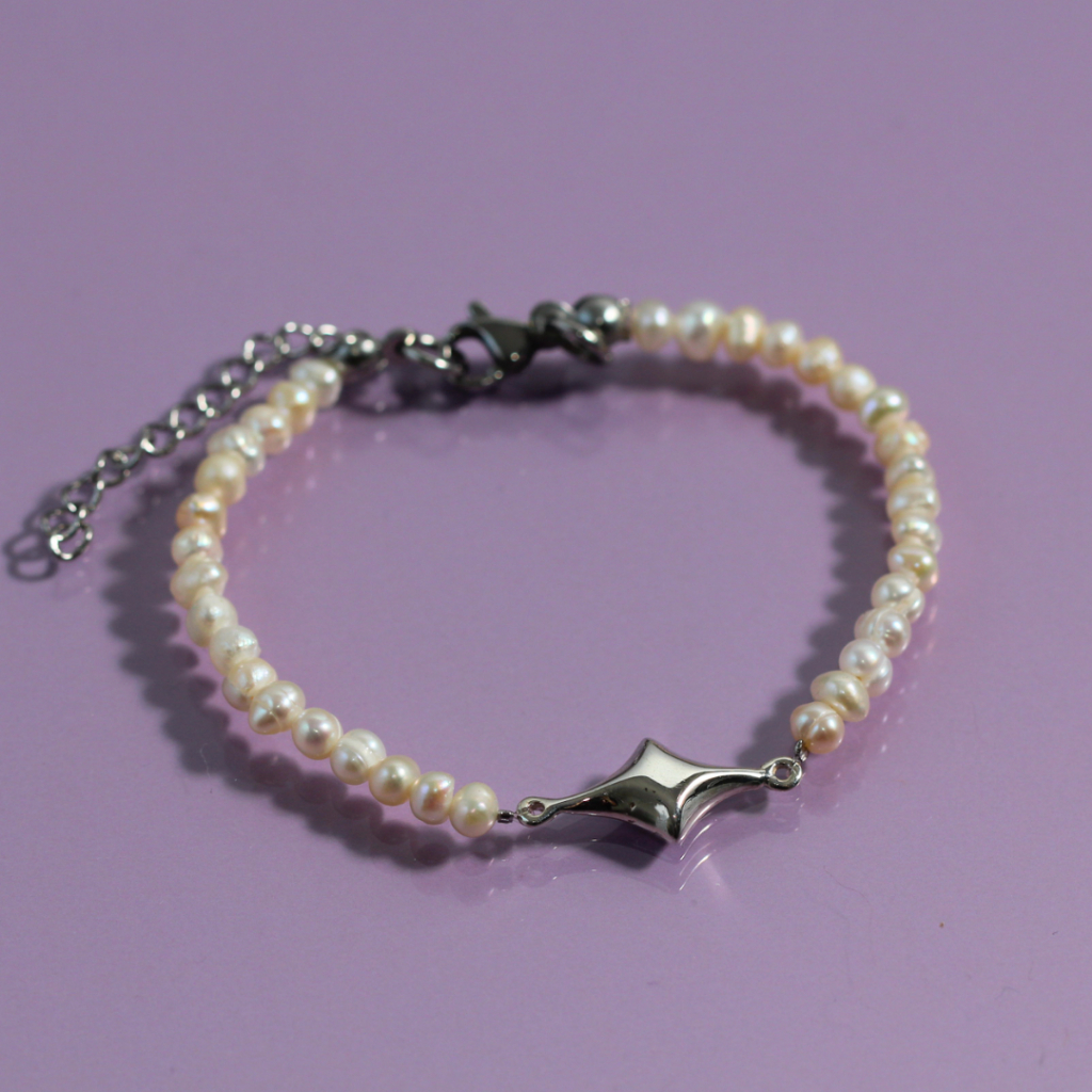 Mad Creation Club - Cosmic Silver North Star Pearl Bracelet กำไลมุกน้ำจืด เงินแท้ 925