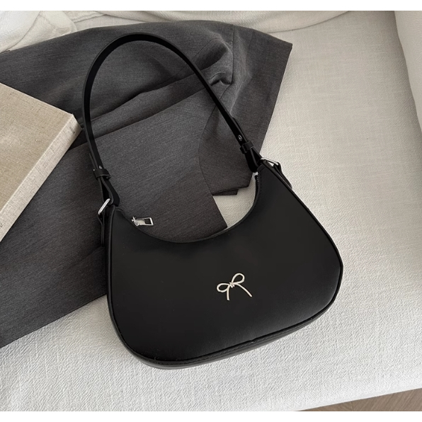 shoulder bag กระเป๋าทรงพระจันทร์เสี้ยวปักโบว์น่ารัก หนังPU พร้อมส่ง