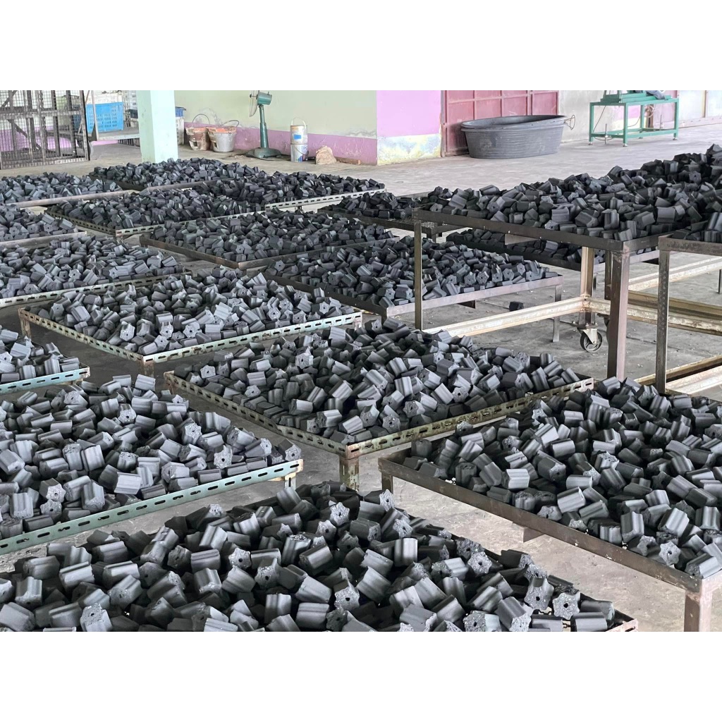 ถ่านถึก ถ่านอัดแท่งทรงพลัง ถ่านอัดแท่งไม้ลำไย วิสาหกิจชุมชนบ้านเขาหอม ขนาดถุงละ 2 กิโลกรัม - รูปที่ 2