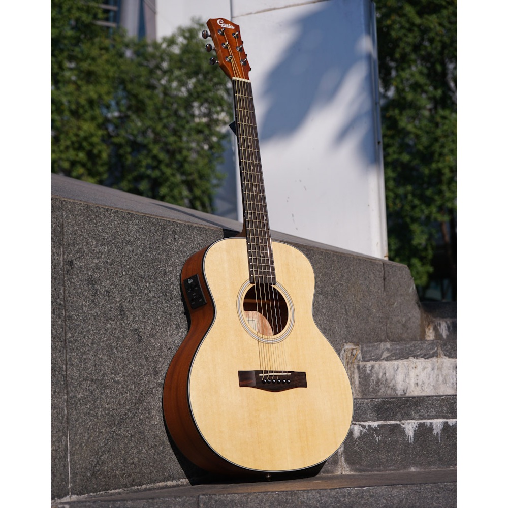 Gusta mini2E II กีต้าร์โปร่งไฟฟ้า แถมฟรี กระเป๋า, ปิ๊ก Music Arms