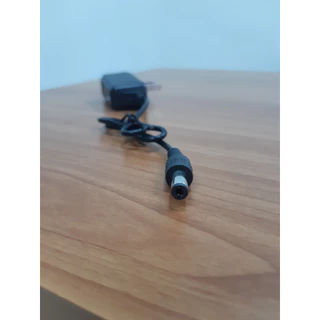 3.สายชาร์ตไฟฉายคาดหัว โกนหนวด สายชาร์จไฟฉายคาดศรีษะ 4.2 V 0.5 A หัวแบน2รูและหัวกลม1รู หน้าไฟ ชาร์ตหน้าไฟ