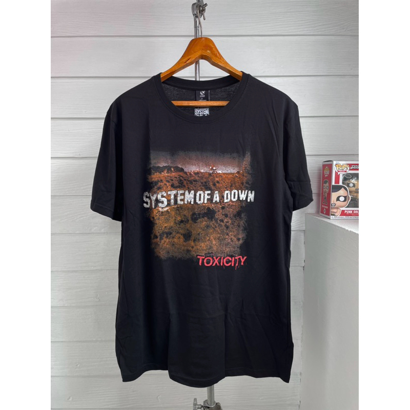 เสื้อวงมือหนึ่งลิขสิทธิ์แท้ นำเข้าAustralia SYSTEM OF A DOWN TOXICITY ALBUM (2023) Size L มือ1