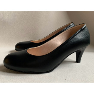 รองเท้าคัทชูผู้หญิงหัวมน ส้นสูง 2.5 นิ้ว หนังนิ่ม สีดำ ไซส์เ…