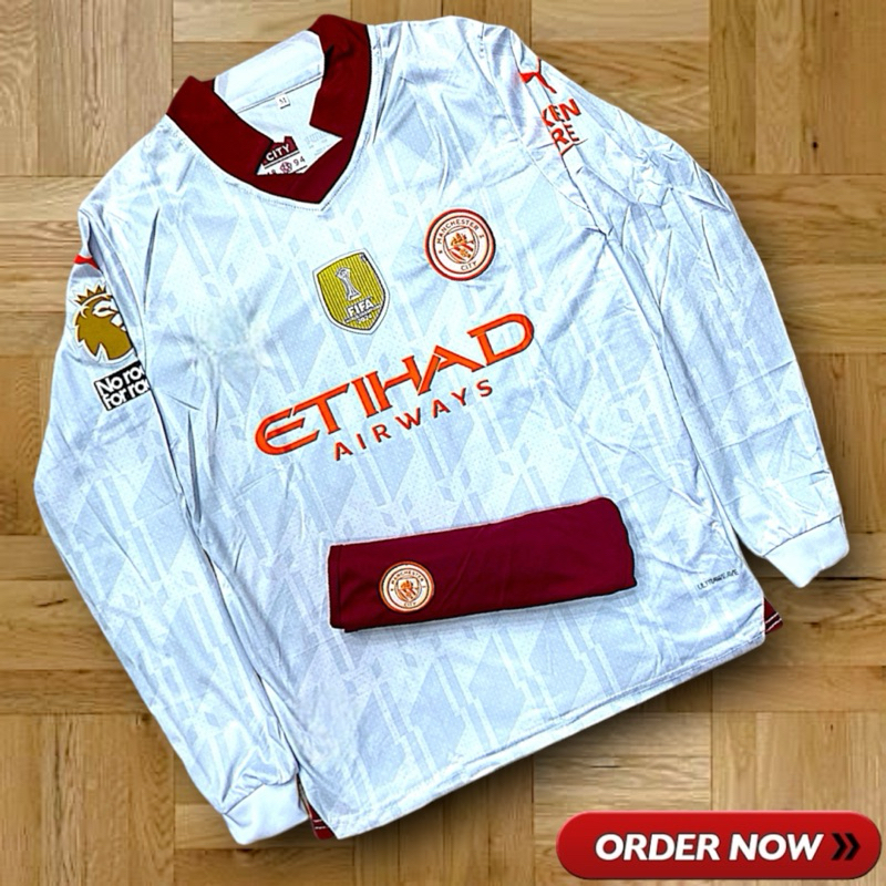 ชุดกีฬาผู้ชาย แมนซิตี้ แบบแขนยาว แบบใหม่ล่าสุด 2024 มีเสื้อพร้อมกางเกง เนื้อผ้ายืดใส่สบาย