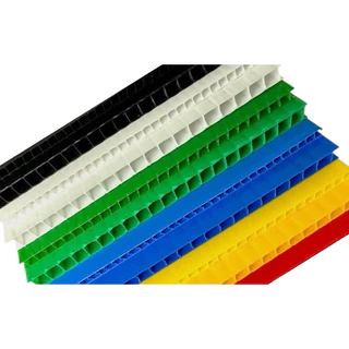 ฟิวเจอร์บอร์ด ขนาด 49x65 / 65x120ซม. รุ่นหนา 5 มิล Future Board พลาสติก แผ่นลูกฟูก พีพีบอร์ด ฟิวเจอบอด US.Station