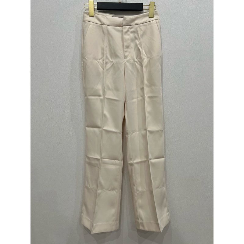 กางเกงทรงขาม้า สีครีม แบรนด์ fufala ไซส์ S ของใหม่