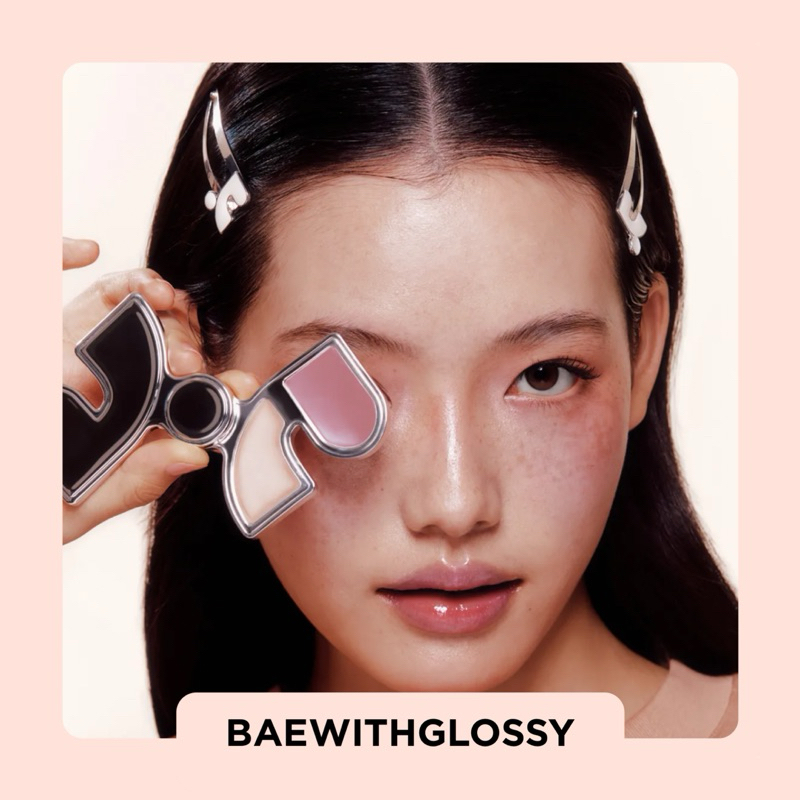 BAEWITHGLOSSY | Rest & Recreation Beauty — Multi Blush & Highlighter (พร้อมส่ง/วันหมดอายุดูได้ที่รายละเอียดสินค้า)