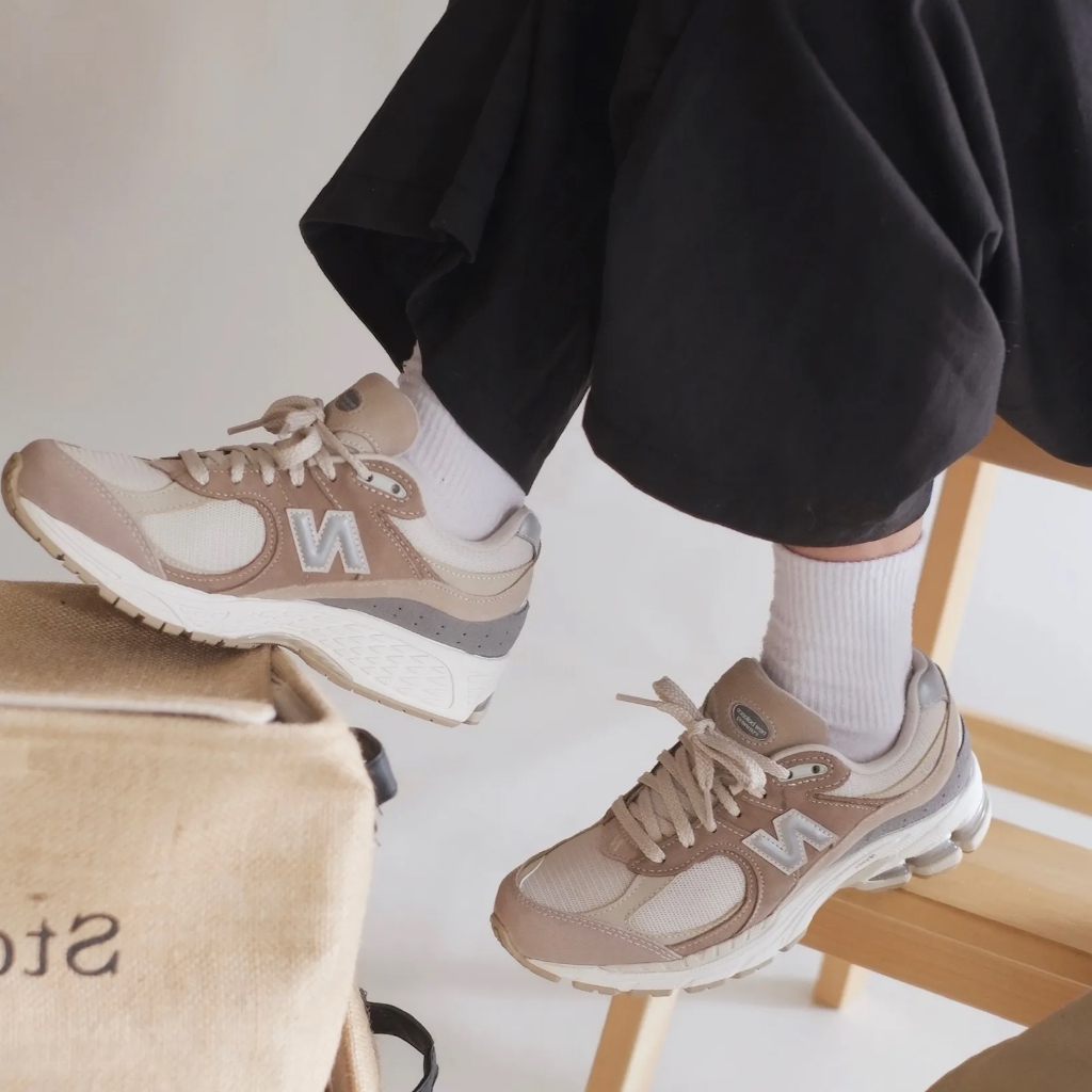 New Balance Collection รองเท้าผ้าใบ ND M 2002R M2002RFA / M2002RSH / M2002REJ / M2002RSI
