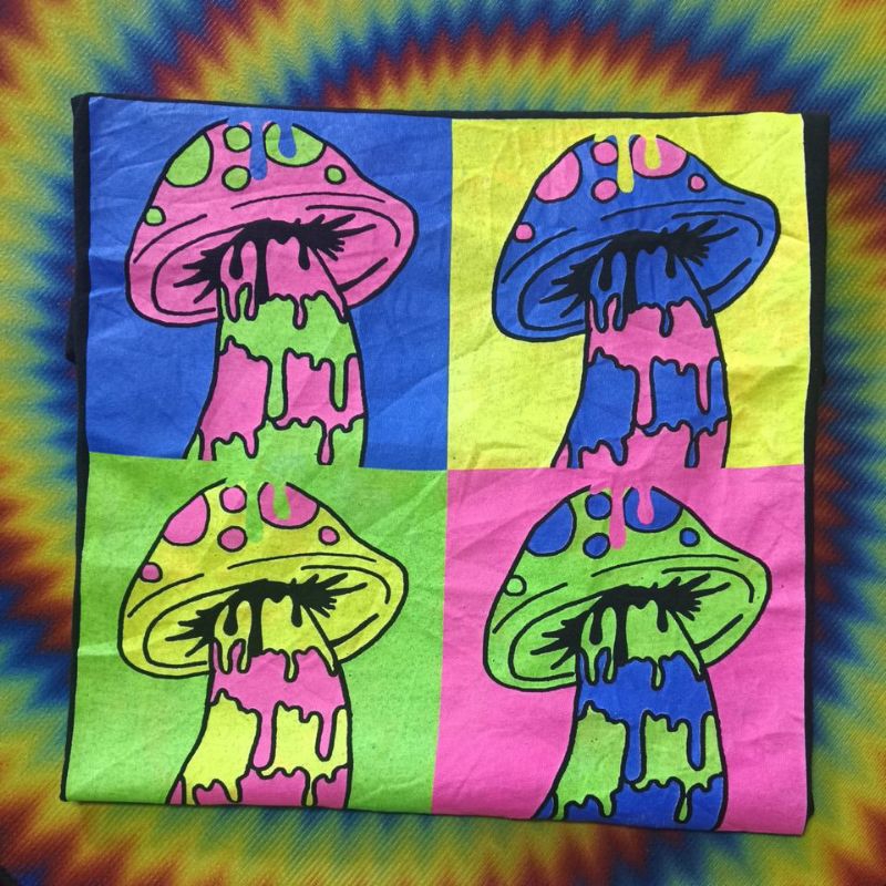 เสื้อยืดมือสอง ต่างประเทศ งานแบรนด์ Spencers Skateboard ลายเห็ดเมาๆๆๆ Size XL.อก24/ยาว31