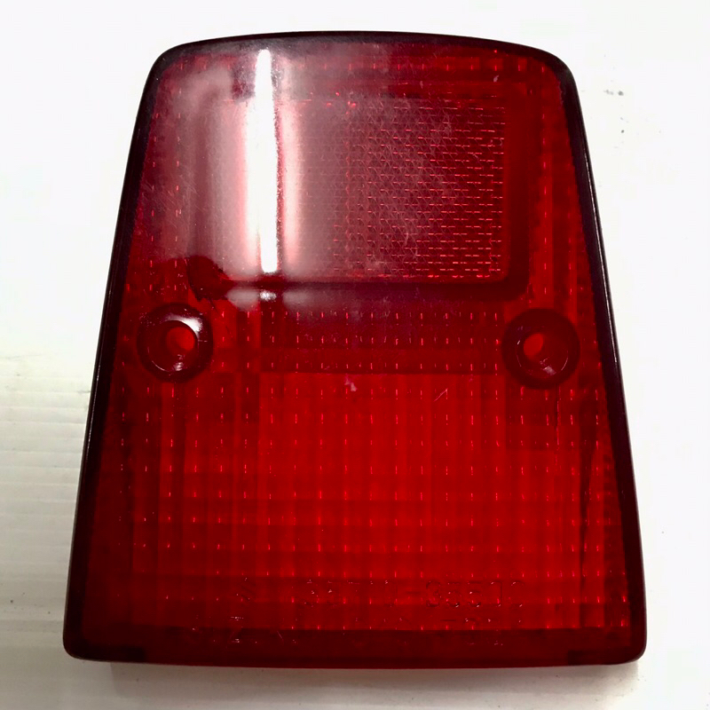 ฝาไฟท้ายSUZUKIใส่รุ่นSpriterไช้แทนของเดิมได้