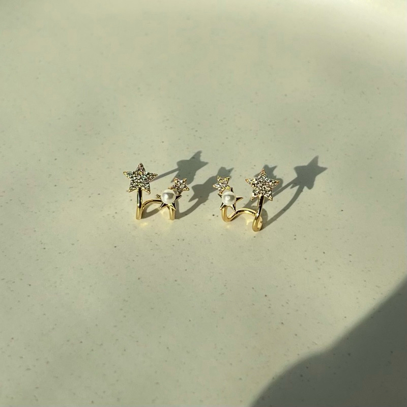 Little star earrings ต่างหูดาวแต่งเพทายและมุก