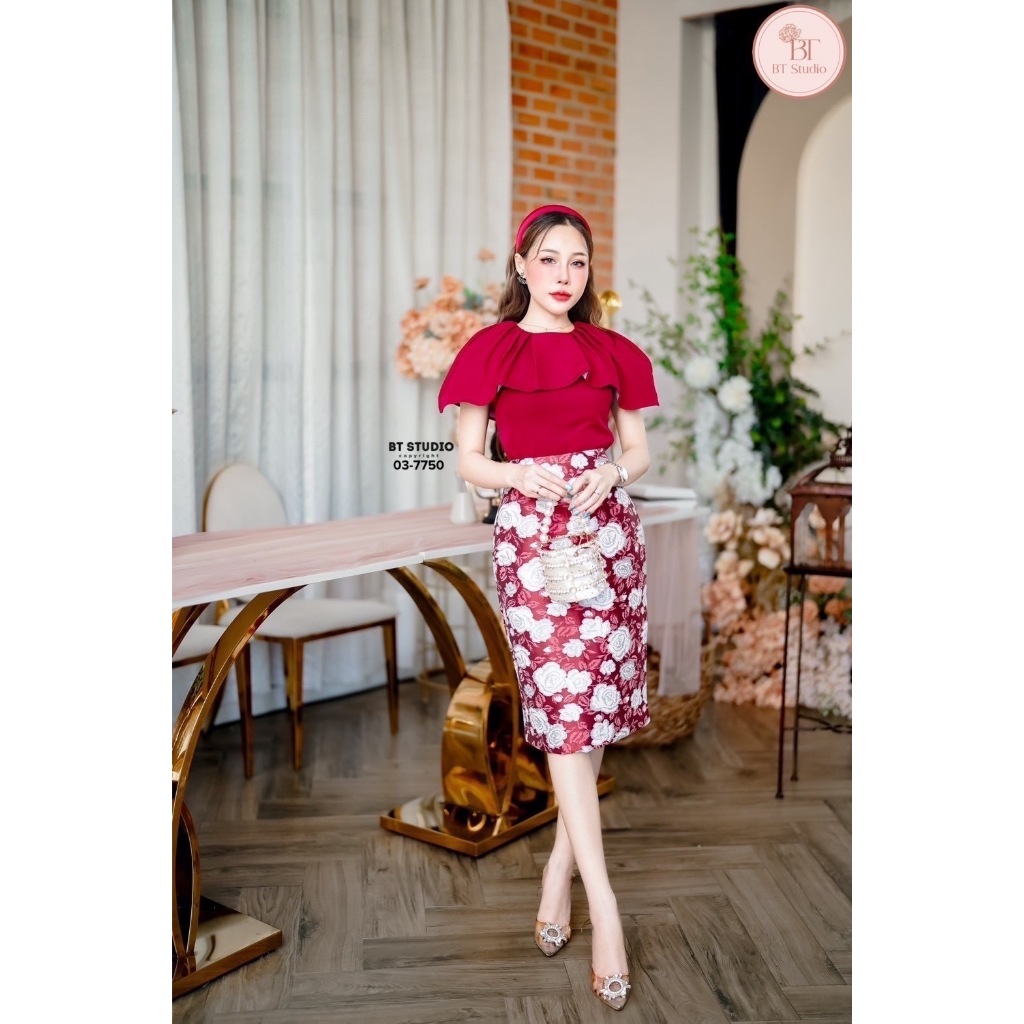 BT 03-7750 เซท 2 ชิ้น เสื้อแขนกุดแต่งคลุมไหล่ทั้งสองข้าง ดีเทลแต่งซิปข้าง แมทซ์กับกระโปรงทอลายดอกกุห