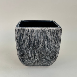 กระถางต้นไม้ กระถางสี่เหลี่ยมสีเทาดำ กระถางดินเผา