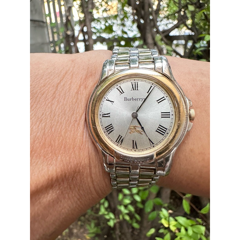 นาฬิกา  Burberry แท้มือสองสภาพดี ตัวเรือน สองกษัตริย์ USED