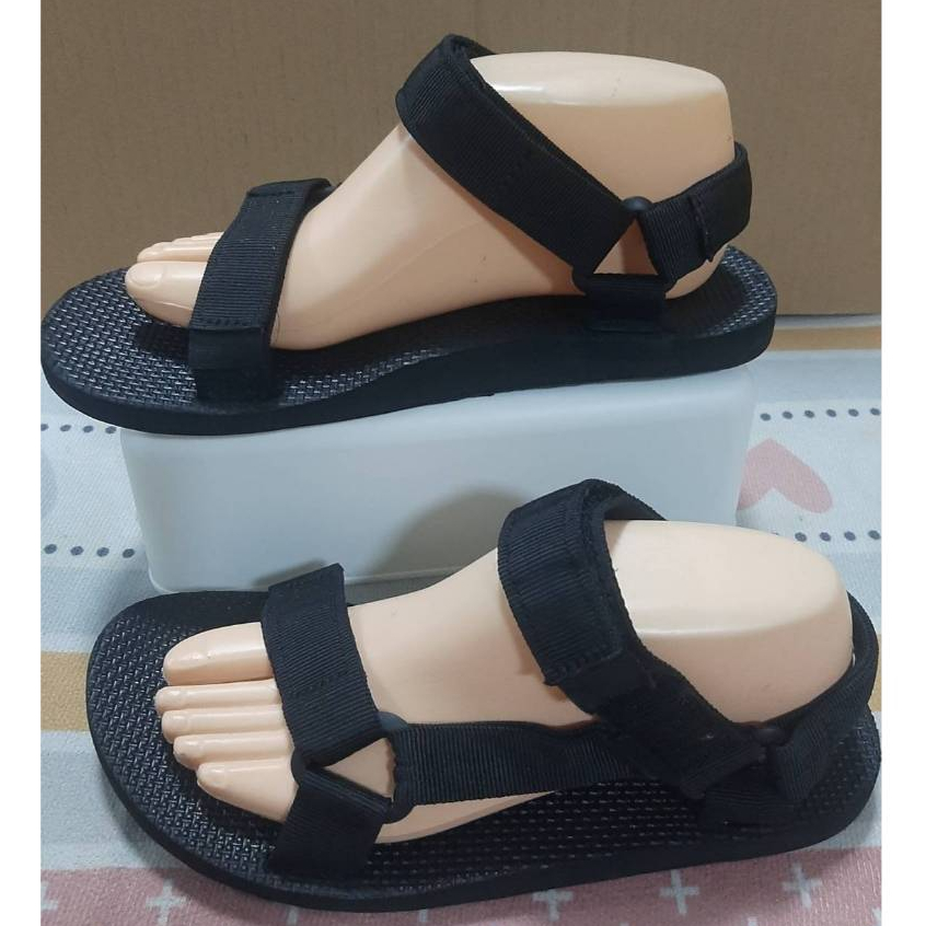 Teva รองเท้าแตะรัดส้นสีดำ size:41.5/26 cm พื้นเดิมเต็ม น้ำหนักเบา #มือสอง 512