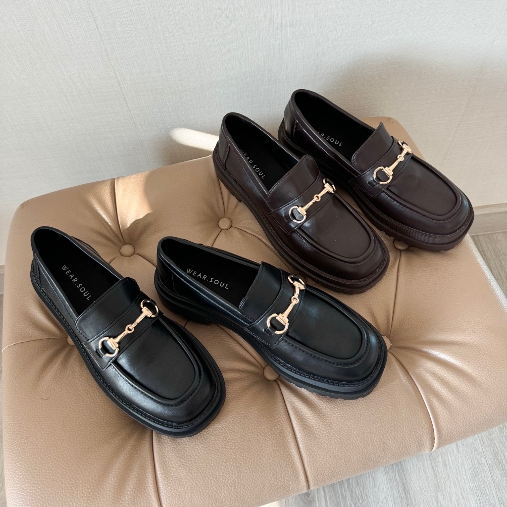 [พร้อมส่ง] WEAR.SOUL # S603-Gold Buckle Loafers