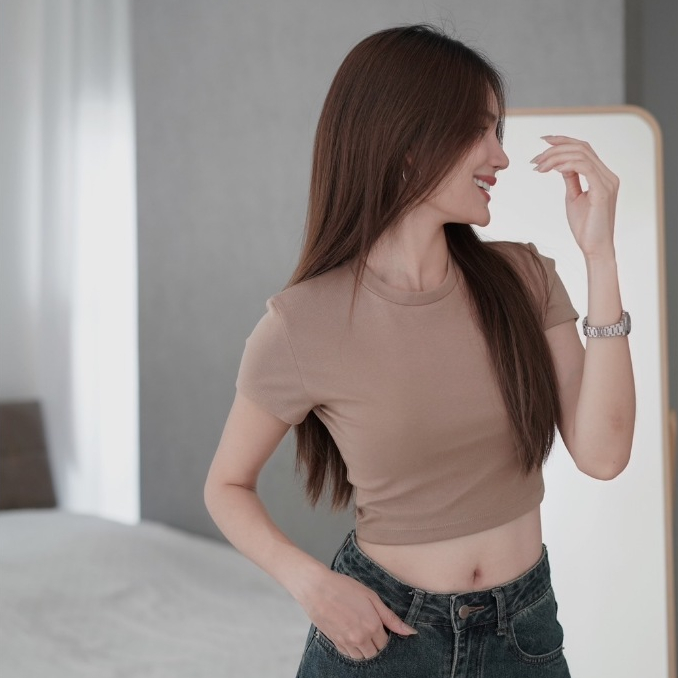 ใส่โค้ด BBWD12 ซื้อครบ 300 บาท ลดทันที 60 บาท Baby Crop เสื้อครอป ผ้าพรีเมี่ยม เก็บทรงสวย