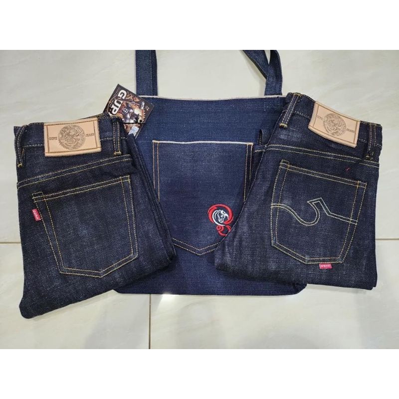 Gupee jeans 21Oz รุ่นพยัคฒ์มังกรมี2ทรงกะบอกเล็กและกะบอกตรง