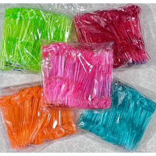 ส้อมจิ้มผลไม้ ตราม้าน้ำ 1 แพค ( 100ชิ้น )