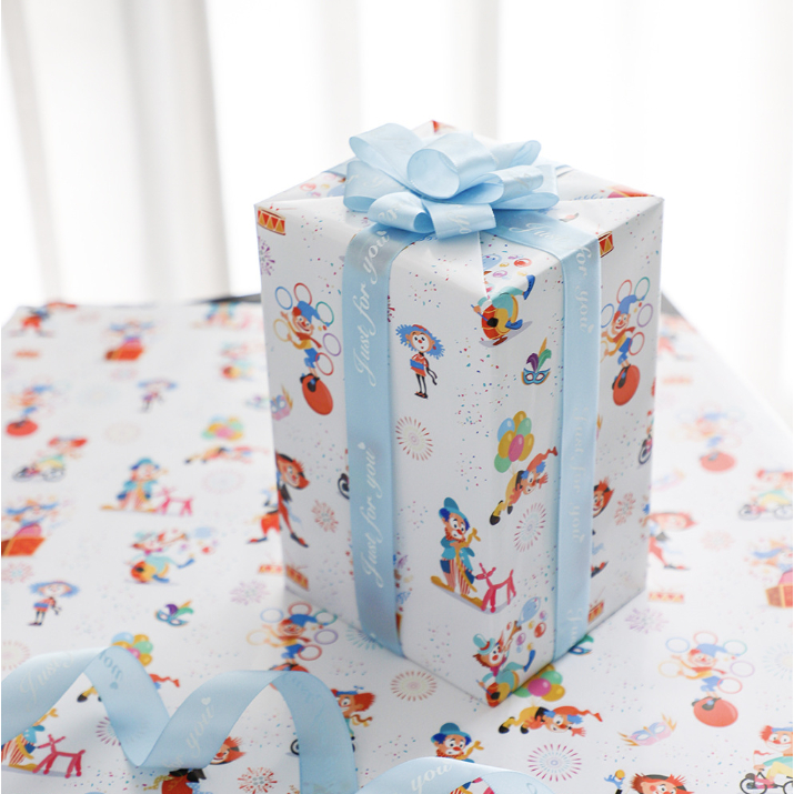 กระดาษห่อลายการ์ตูน 70*50cm Gift wrapping paper