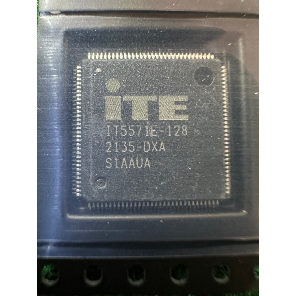 IO IT ITE  IT5571E-128 DXA , IT5570E-128 CXS , IT8518E CXA , IT8518E HXS , IT5571E จำนวน 1 ตัว