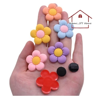 จิบติดรองเท้า ตัวติดรองเท้า Diy รองเท้า ติดกระเป๋า ลายดอกไม้