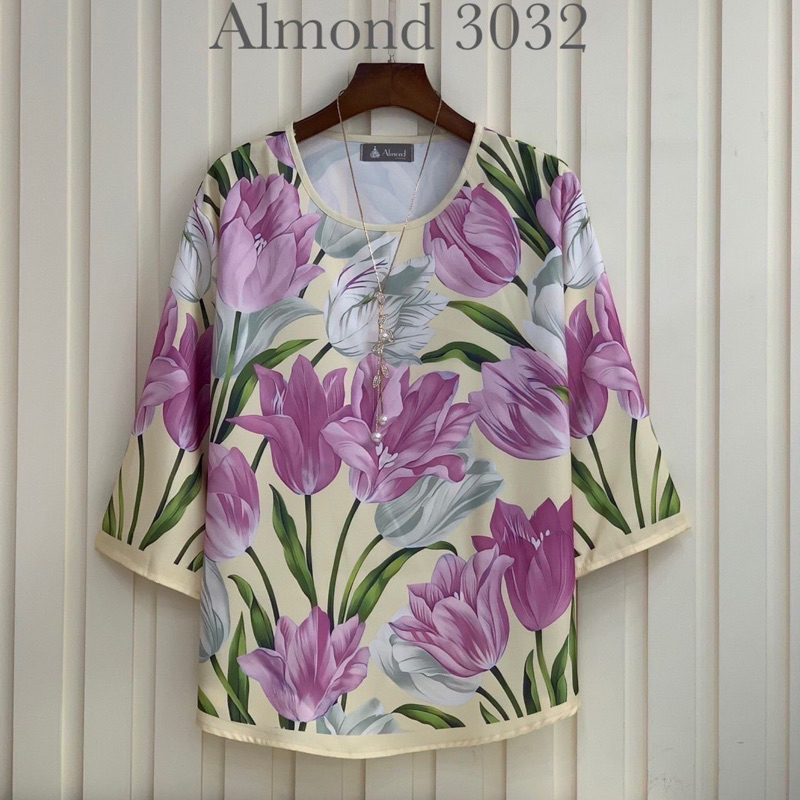 รอบอก 46” เสื้อผู้หญิงทำงาน ลายดอก
