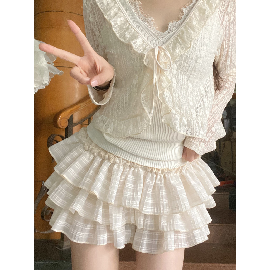 พร้อมส่ง Miniyiness 2024 กระโปรงทรงเอ กระโปรงพลีทสั้น Y2k ทรงเค้ก ผ้าดีงานสวย เอวสูง แต่งระบาย มีซับในกางเกง สไตล์ใหม่