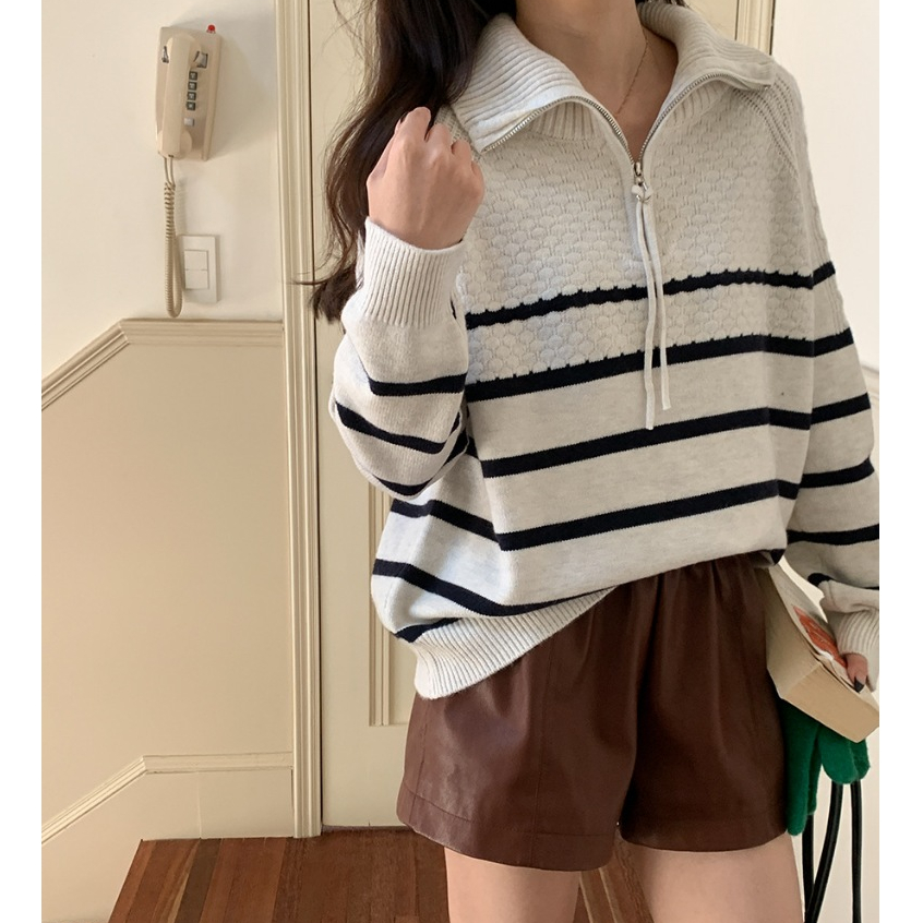 (พร้อมส่ง) Clothestoryy - Ade knit zip-up sweater เสื้อสเว็ตเตอร์ไหมพรมเกาหลี คอปก ซิปครึ่งตัว สไตล์เกาหลี