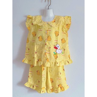 🌸ชุดนอนเด็ก4-5ขวบ แขนกุดระบาย​ ขา3ส่วน​ ผ้าทีซี,ผ้าอองฟอง