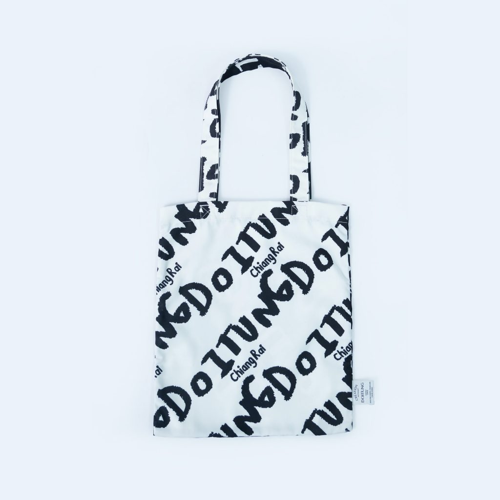 DoiTung กระเป๋า DoiTung White/Black (M) รุ่น: Tote Bag M.Doitung White/Black
