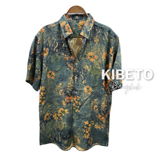 Kibeto เสื้อฮาวาย ลายดอกวินเทจ สีเขียวหม่น ผ้าสปันเรยอน เนื้…