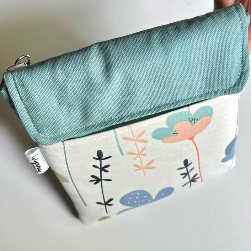 แบบมีกระดุมแม่เหล็ก ipad sleeve | ซองไอแพด Boook sleeve | ซองหนังสือผ้า E-reader sleeve ถนอมหนังสือ ถนอมไอแพด
