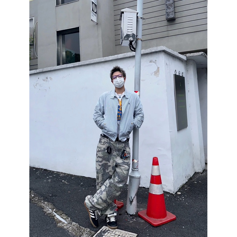 กางเกงยีนส์ทรงกระบอก camo combat pants
